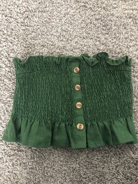 Green crop top